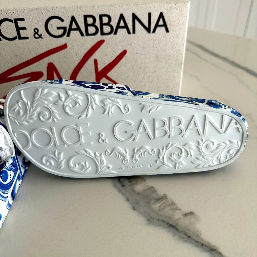 Dolce & Gabanna Slide Sandals - Picture 7 of 10